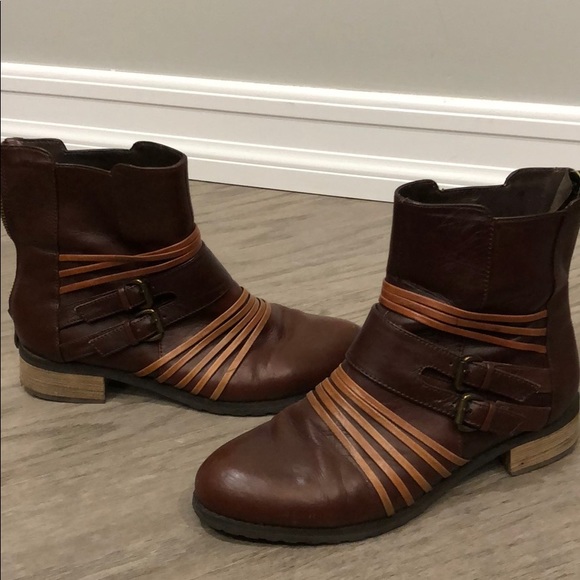 - Booties everybody by ez moda - Picture 1 of 8